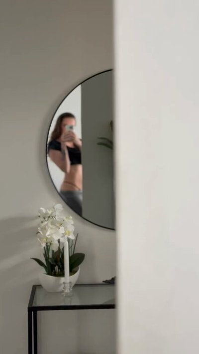 Watch Anita Rover Officiel.'s leaked NSFW video on TwXstars