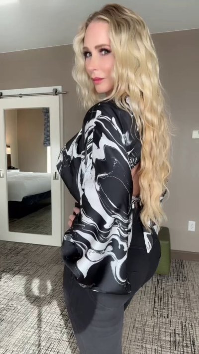 Watch TaraGenx's leaked NSFW video on TwXstars