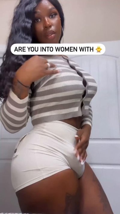 Watch MS. TS INDIA FROST ❄️❄️❄️'s leaked NSFW video on TwXstars