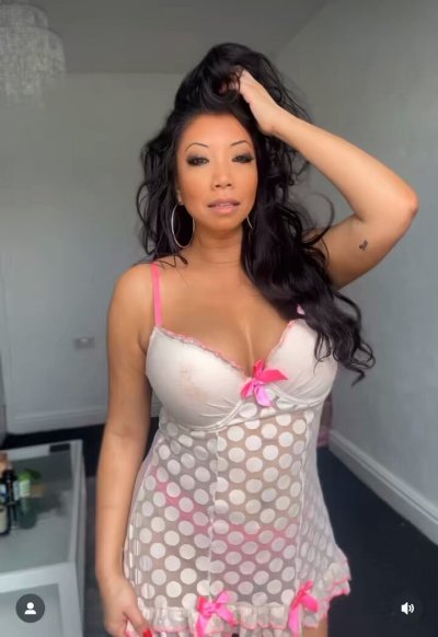 Watch ChrissieWunna's leaked NSFW video on TwXstars