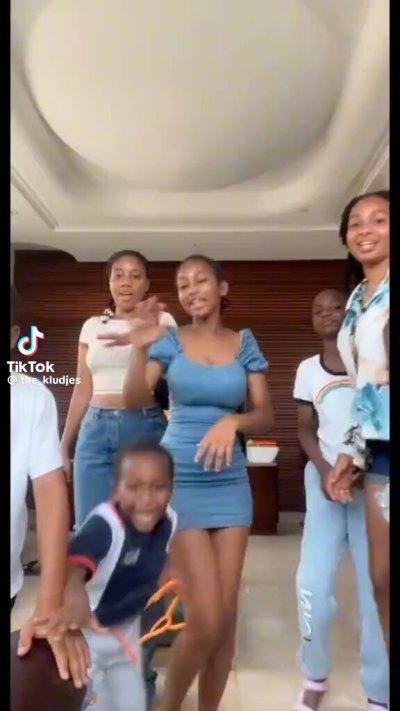 Watch ᑲᥣ𝗈ડડ𝗈ო 💗's leaked NSFW video on TwXstars