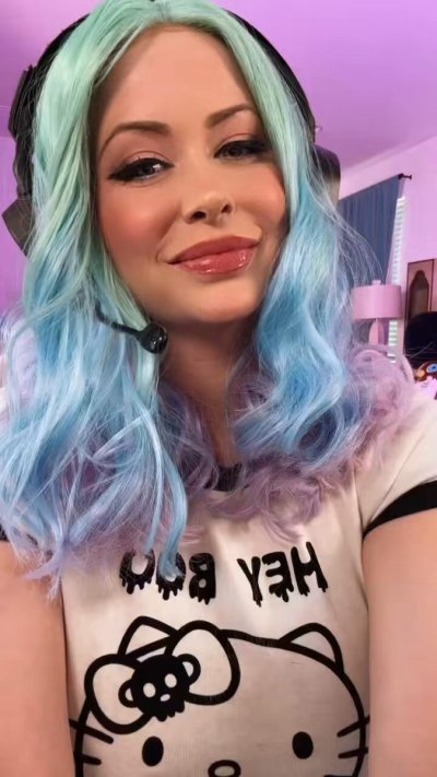 Watch Emi Addison's leaked NSFW video on TwXstars