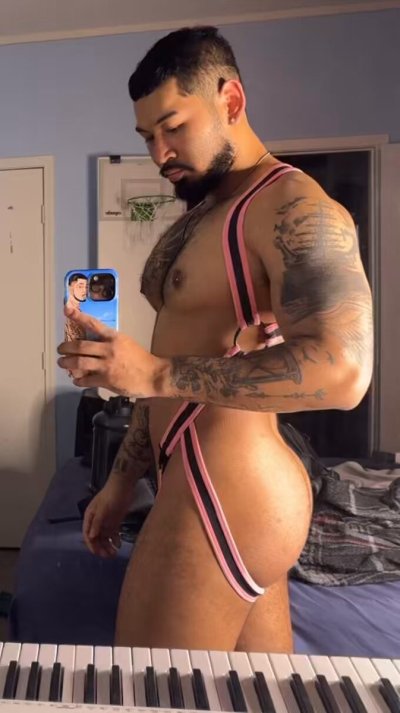 Watch JON DARRA (LA Aug 1st-4th)'s leaked NSFW video on TwXstars