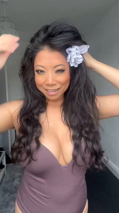 Watch ChrissieWunna's leaked NSFW video on TwXstars