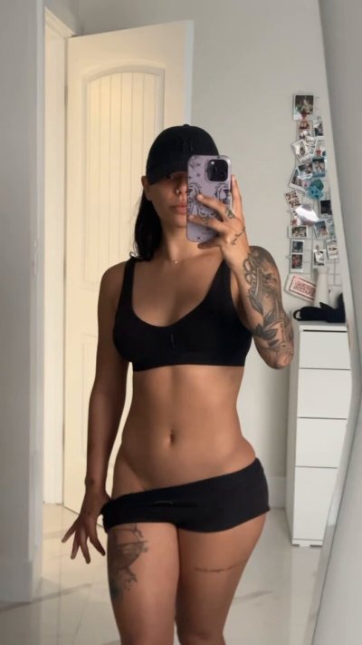 Watch Gina_valentinaxxx's leaked NSFW video on TwXstars