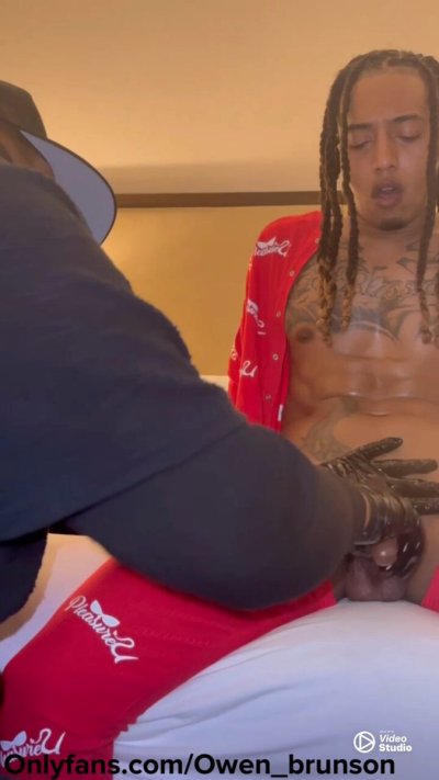 Watch Owen's leaked NSFW video on TwXstars