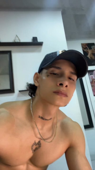 Watch SAOS's leaked NSFW video on TwXstars