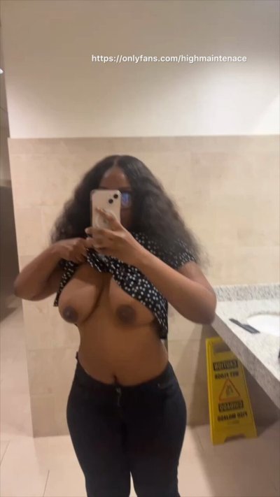 Watch HighmaintenceWorld_ 🛍️'s leaked NSFW video on TwXstars
