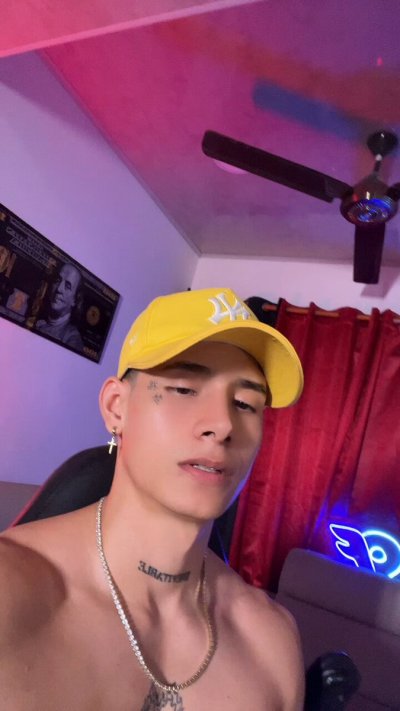 Watch SAOS's leaked NSFW video on TwXstars