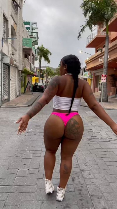 Watch juicyyjuicebox's leaked NSFW video on TwXstars