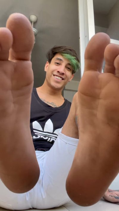 Watch tattooboyfeet 🔥onlyfans $8 🔥's leaked NSFW video on TwXstars