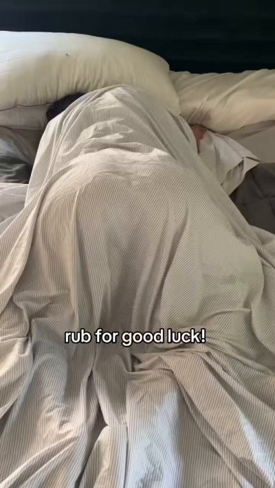 Watch Luna Baylee's leaked NSFW video on TwXstars