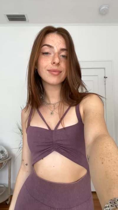 Watch Lynn🦋's leaked NSFW video on TwXstars