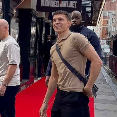 Watch damn.'s leaked NSFW video on TwXstars