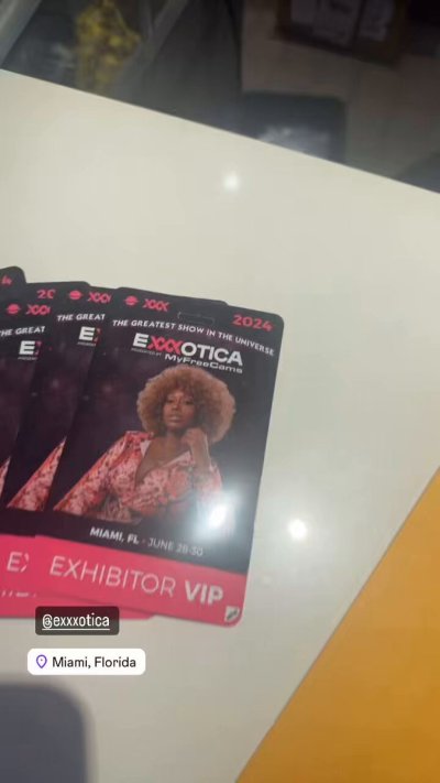 Watch Sexologist Tyomi Morgan, ACS's leaked NSFW video on TwXstars