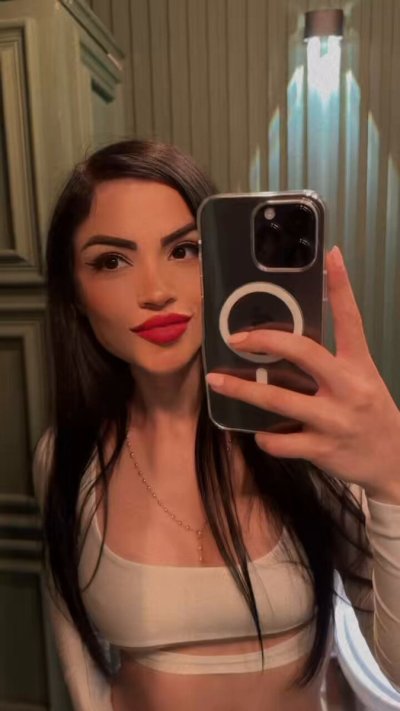 Watch 𝐕𝐀𝐋𝐄𝐍𝐓𝐈𝐍𝐀 𝐆𝐀𝐑𝐙𝐎𝐍's leaked NSFW video on TwXstars