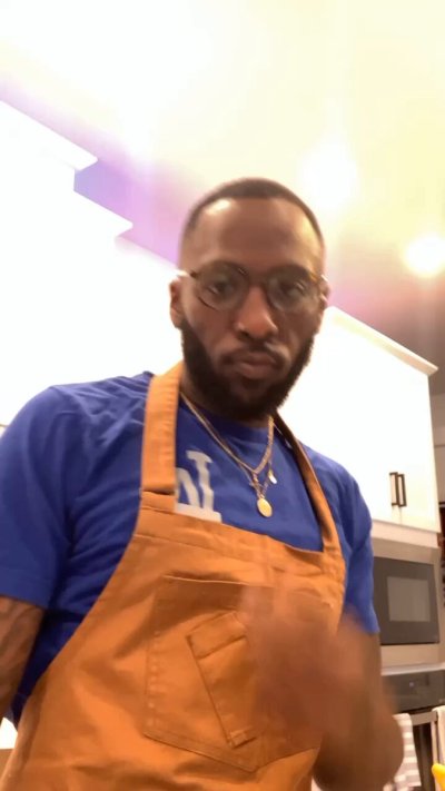 Watch Just Jeromie's leaked NSFW video on TwXstars