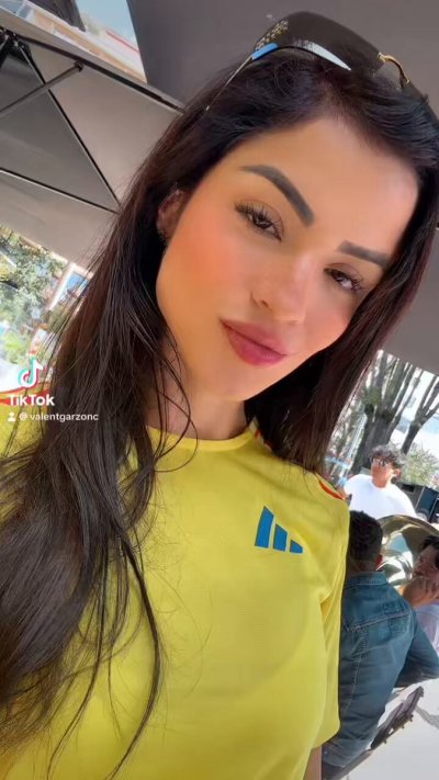 Watch 𝐕𝐀𝐋𝐄𝐍𝐓𝐈𝐍𝐀 𝐆𝐀𝐑𝐙𝐎𝐍's leaked NSFW video on TwXstars