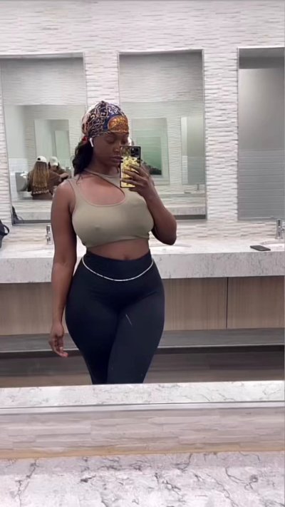 Watch TheTeresaLavae's leaked NSFW video on TwXstars