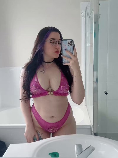 Watch may 🇦🇺's leaked NSFW video on TwXstars