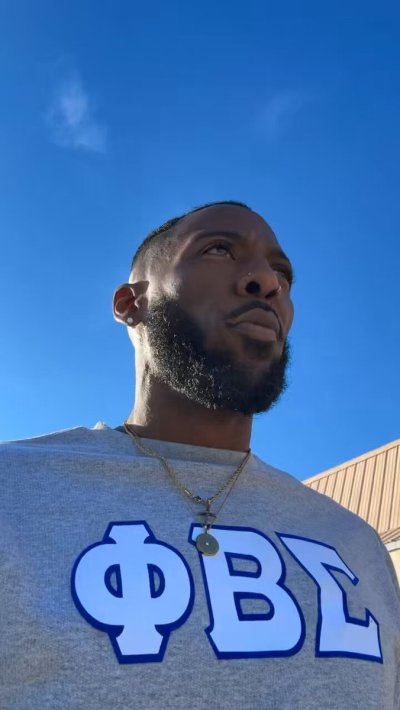 Watch Just Jeromie's leaked NSFW video on TwXstars