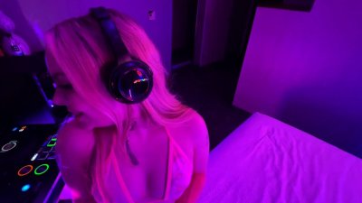 Watch Haley Spades 🌸 ONLYFANS's leaked NSFW video on TwXstars