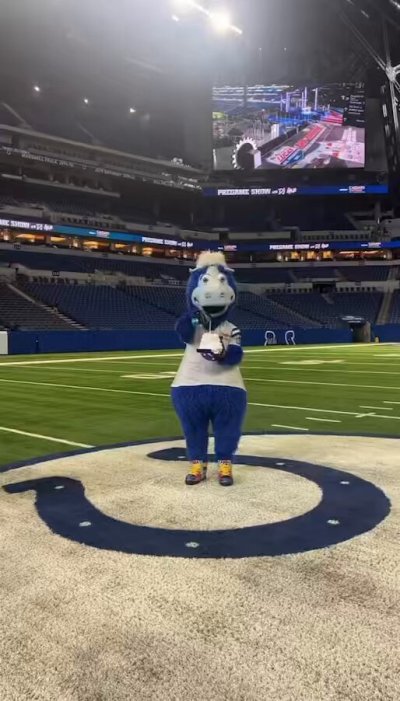 Watch Blue's leaked NSFW video on TwXstars