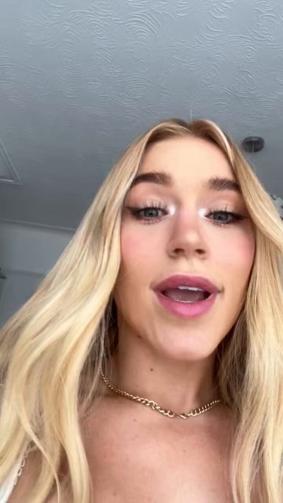 Watch Elle Brooke's leaked NSFW video on TwXstars