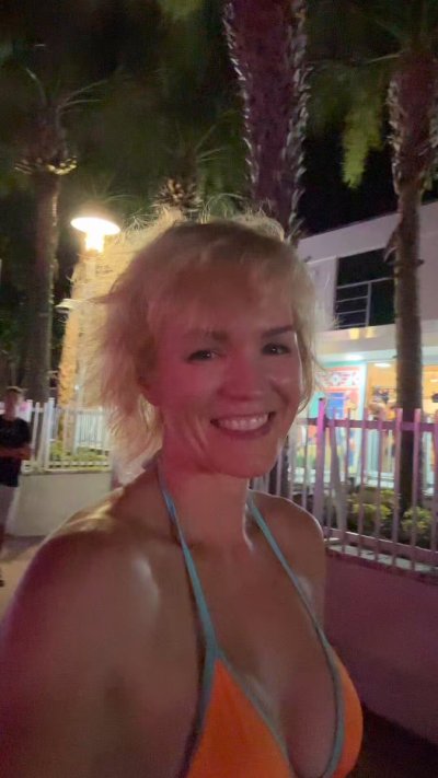 Watch Stephanie's leaked NSFW video on TwXstars