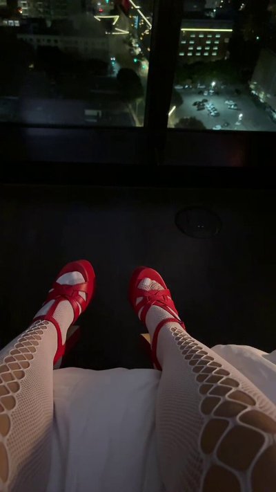 Watch dollmelly's leaked NSFW video on TwXstars