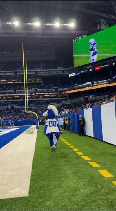 Watch Blue's leaked NSFW video on TwXstars