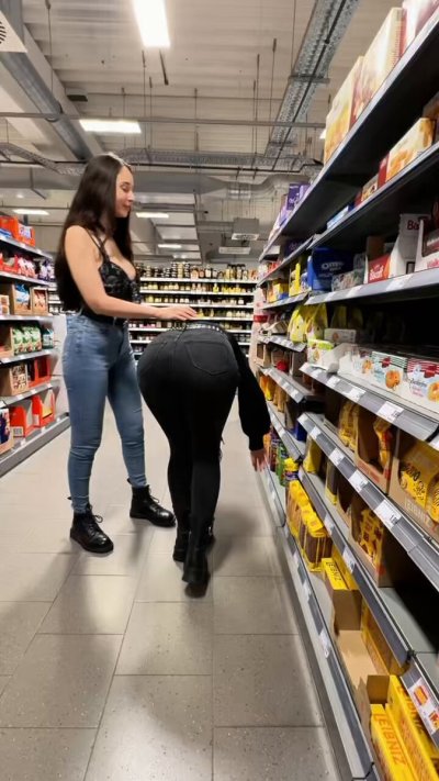 Watch Alissa Noir's leaked NSFW video on TwXstars