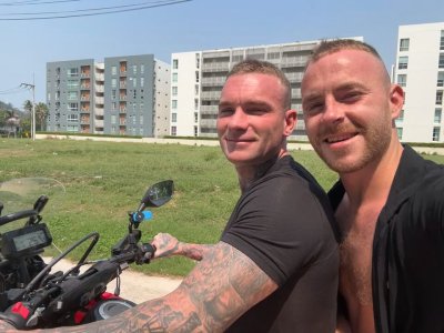 Watch Billy Essex's leaked NSFW video on TwXstars