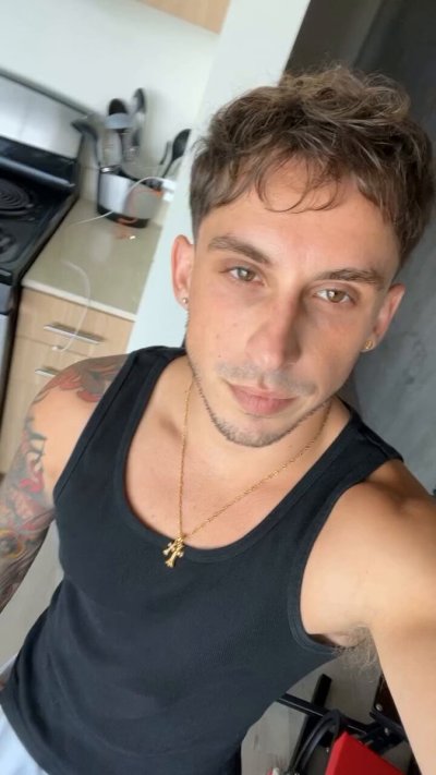 Watch Chris Rail's leaked NSFW video on TwXstars