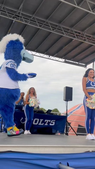 Watch Blue's leaked NSFW video on TwXstars