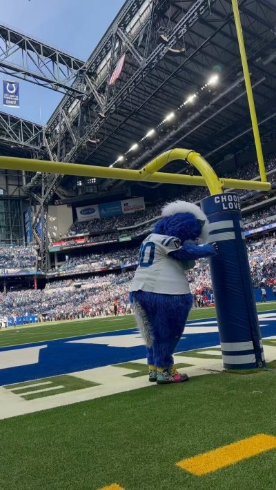 Watch Blue's leaked NSFW video on TwXstars