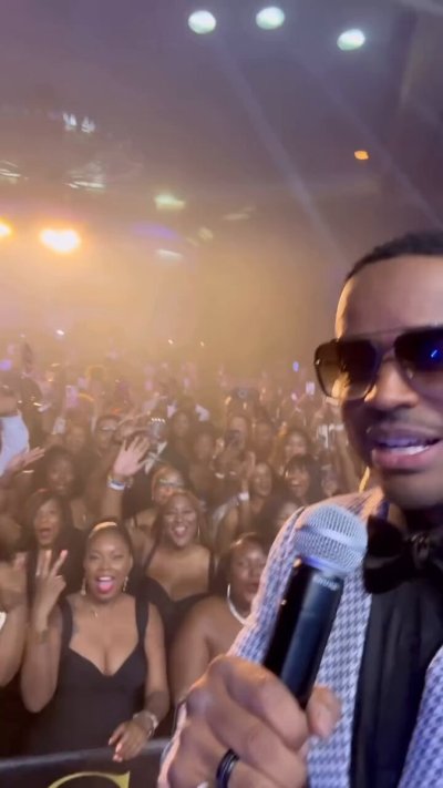 Watch Larenz Tate's leaked NSFW video on TwXstars