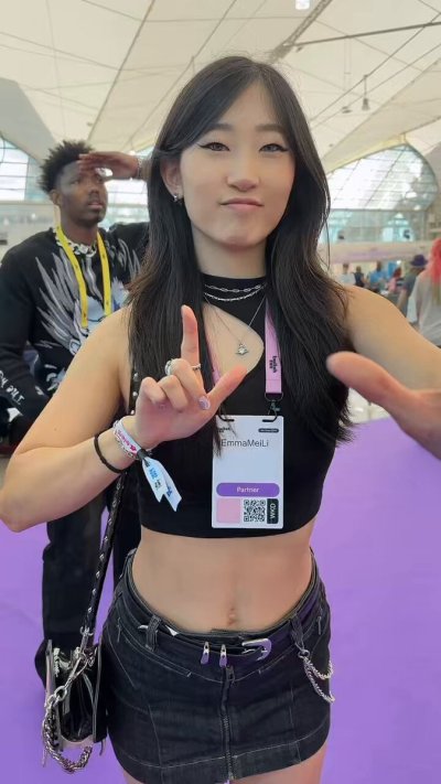 Watch Oxillery's leaked NSFW video on TwXstars