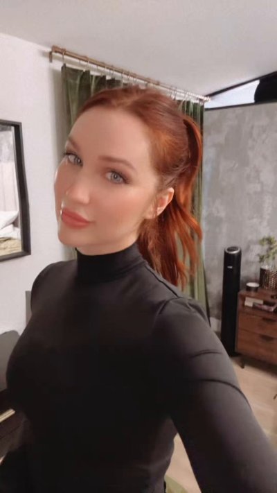 Watch Stefani Somers's leaked NSFW video on TwXstars