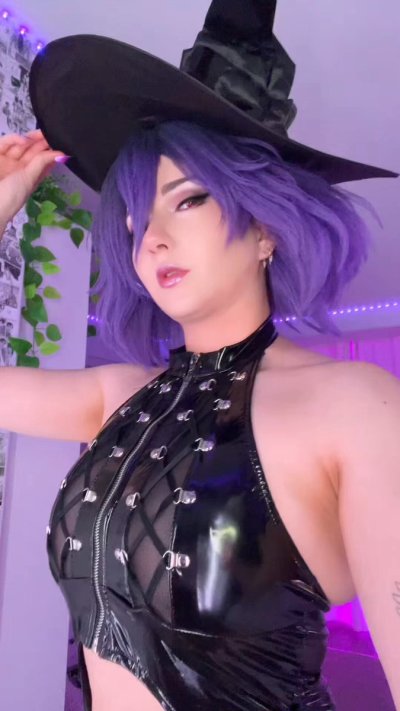 Watch Miss Kem 💖's leaked NSFW video on TwXstars