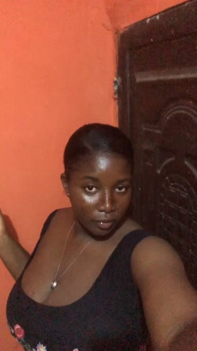 Watch ᑲᥣ𝗈ડડ𝗈ო 💗's leaked NSFW video on TwXstars