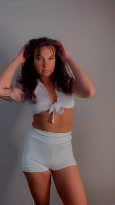 Watch Riley Jade's leaked NSFW video on TwXstars