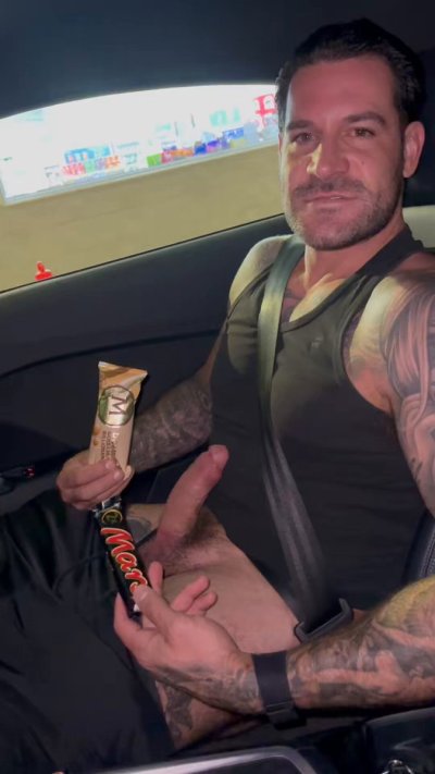 Watch Call me Papi's leaked NSFW video on TwXstars