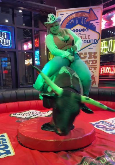 Watch Thesabrinabanks 🦝 💦's leaked NSFW video on TwXstars