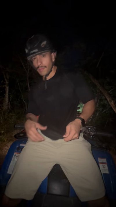 Watch Osvaldo Mireles 👨🏻's leaked NSFW video on TwXstars