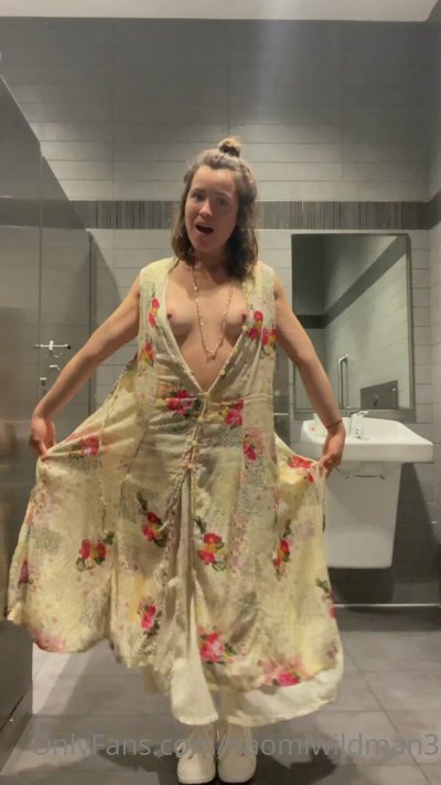 Watch Naomi Wildman's leaked NSFW video on TwXstars