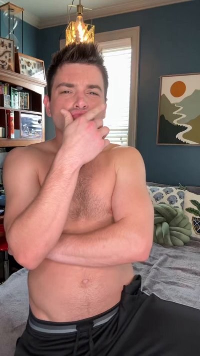 Watch Johnny Rapid's leaked NSFW video on TwXstars