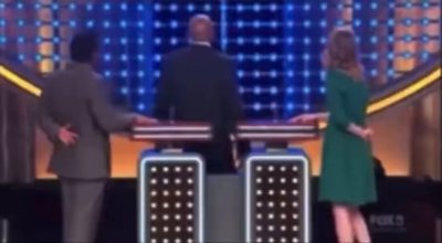 Watch a girl with no face ⚡️'s leaked NSFW video on TwXstars