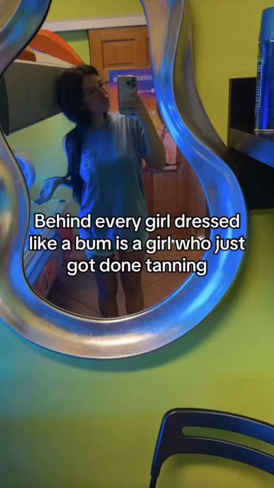 Watch Lucklessholly's leaked NSFW video on TwXstars