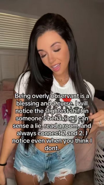 Watch Lucklessholly's leaked NSFW video on TwXstars